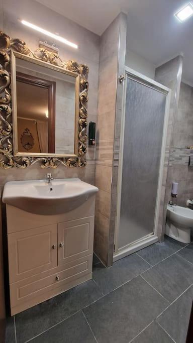 La Casa Tra I Caruggi Apartment Genoa Ngoại thất bức ảnh