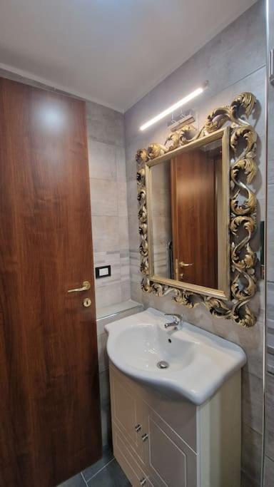 La Casa Tra I Caruggi Apartment Genoa Ngoại thất bức ảnh